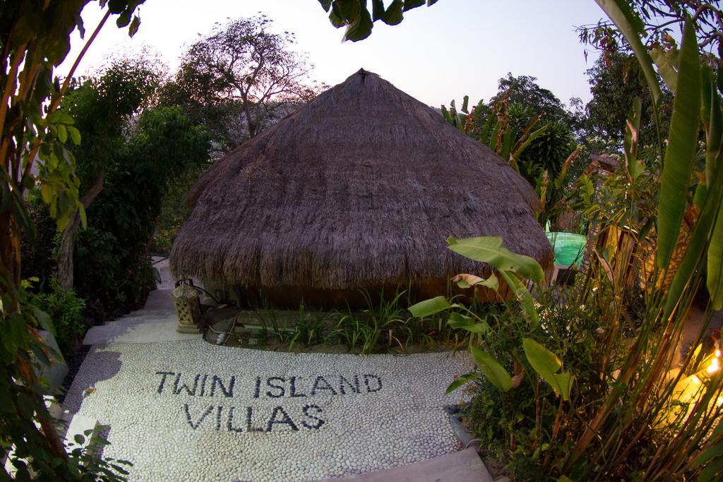 Twin Island Villas & Dive Resort Nusa Lembongan  Exterior photo