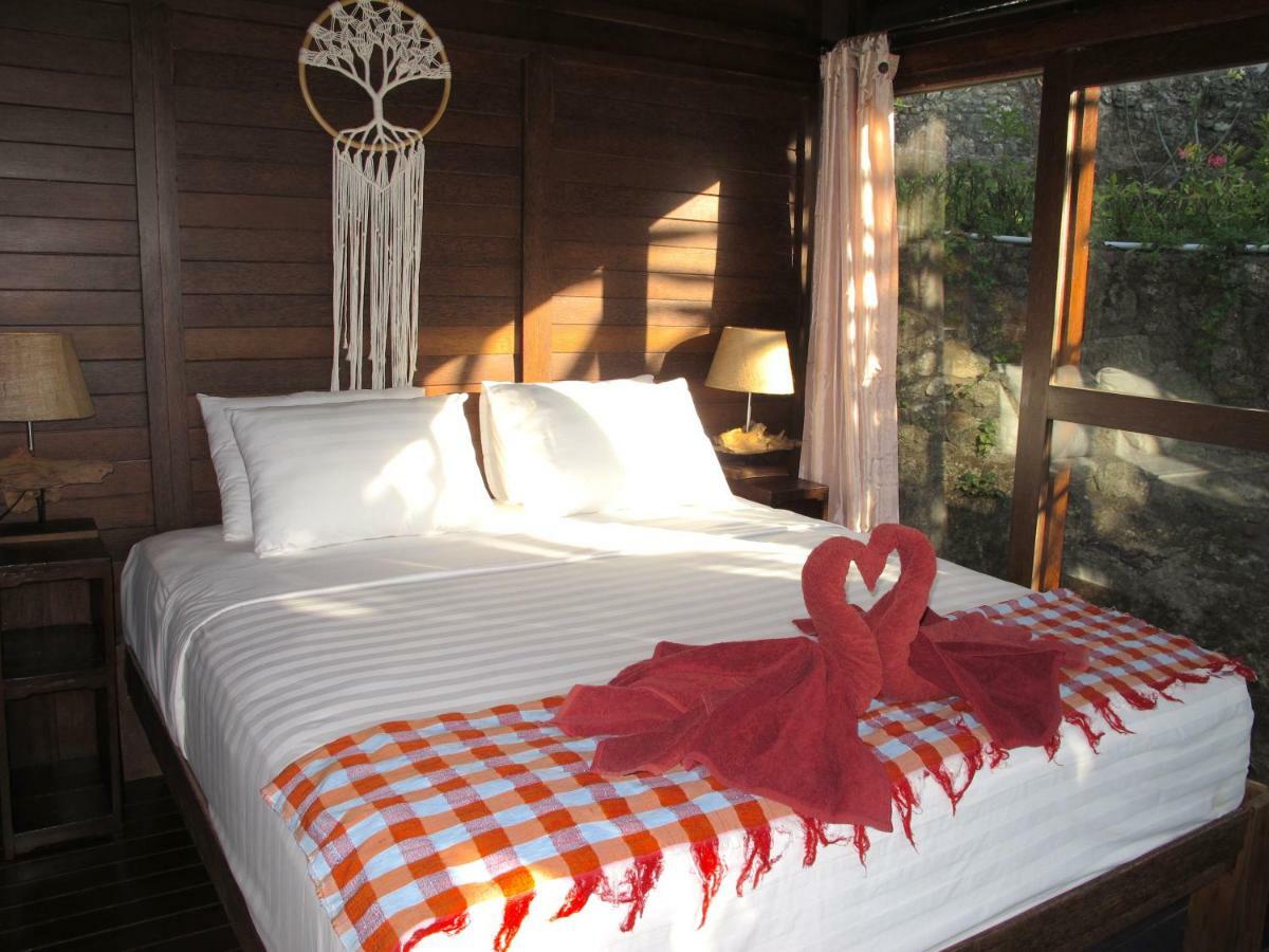 Twin Island Villas & Dive Resort Nusa Lembongan  Exterior photo